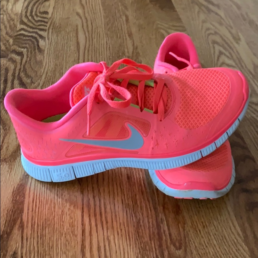 Nike tennis shoes(Hot pink). Size 8.5